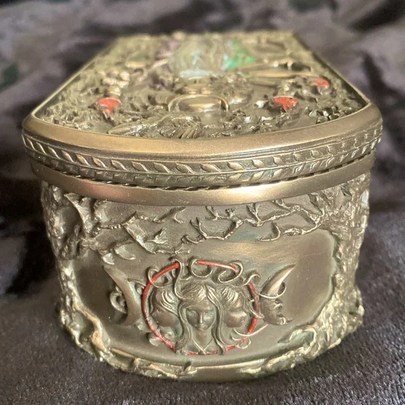 Triple Moon Goddess Witch Wolf Trinket Prayer box container - Picture 7 of 10